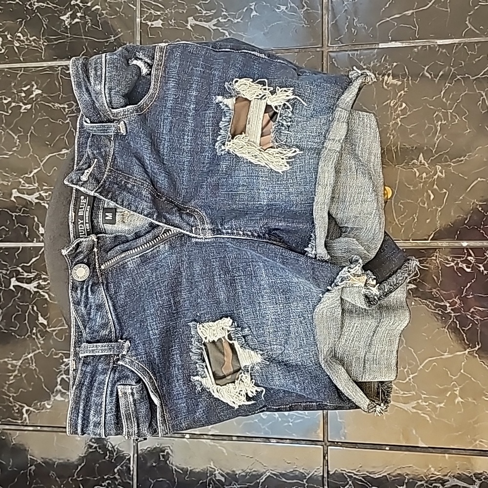 Judy Blue size M shorts